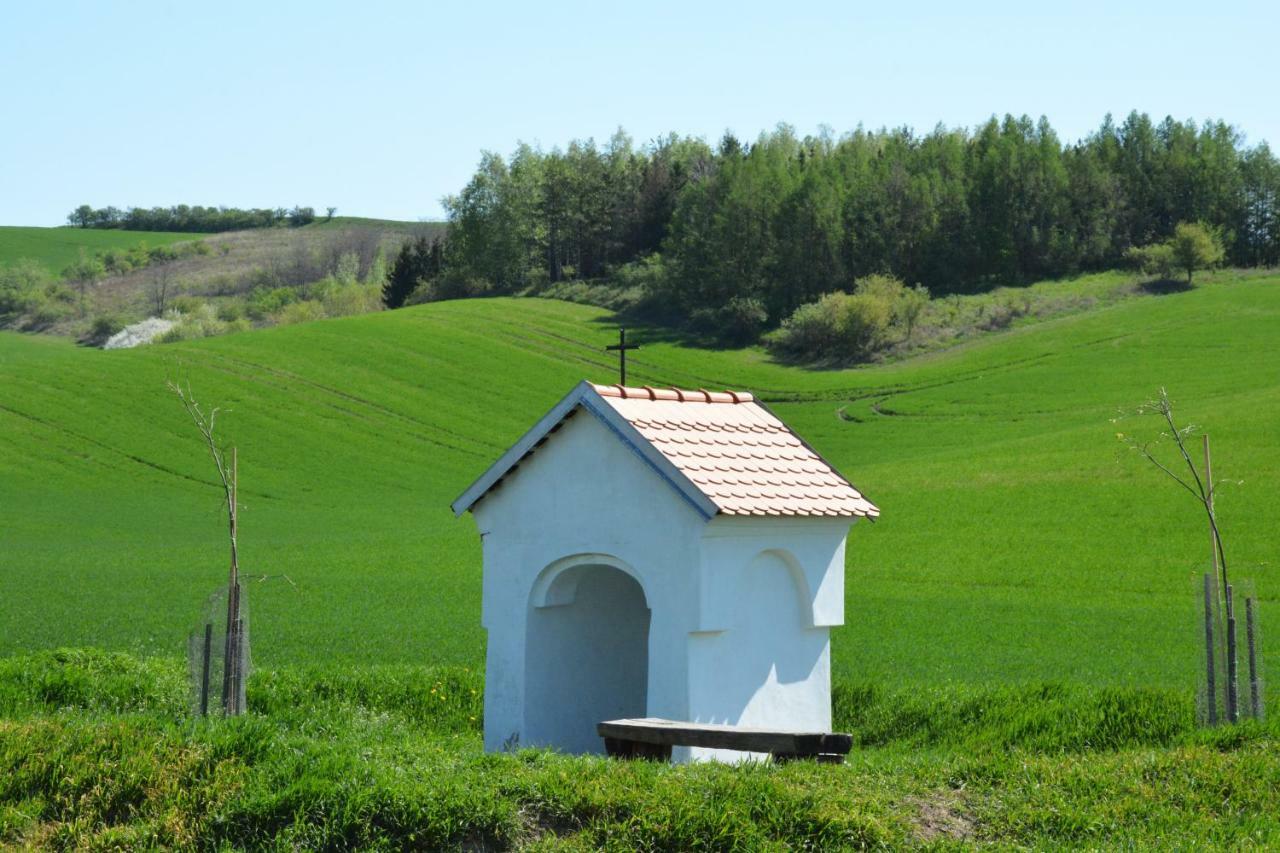 Moravske Toskansko Stavesice Bagian luar foto